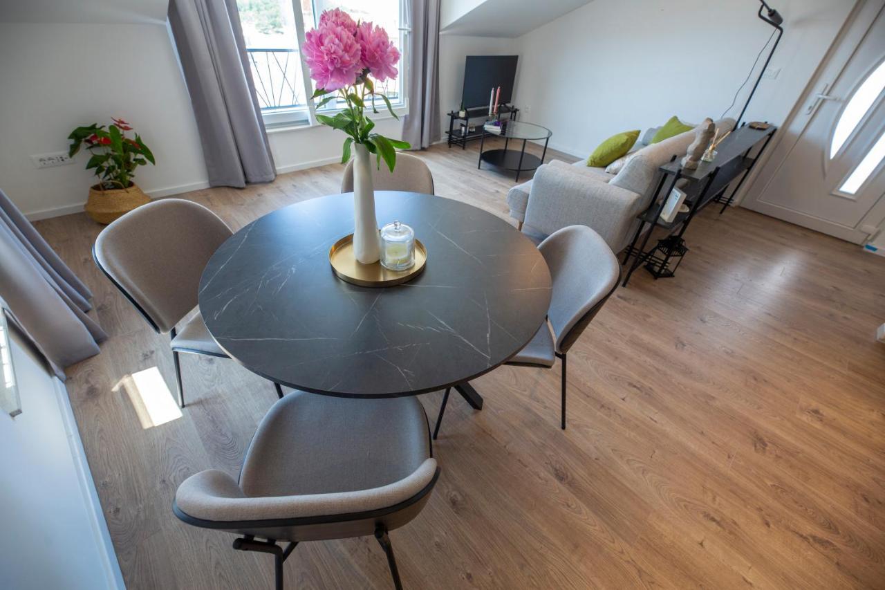 The Jazz Apartment, Old Town Located,free Parking Appartement *